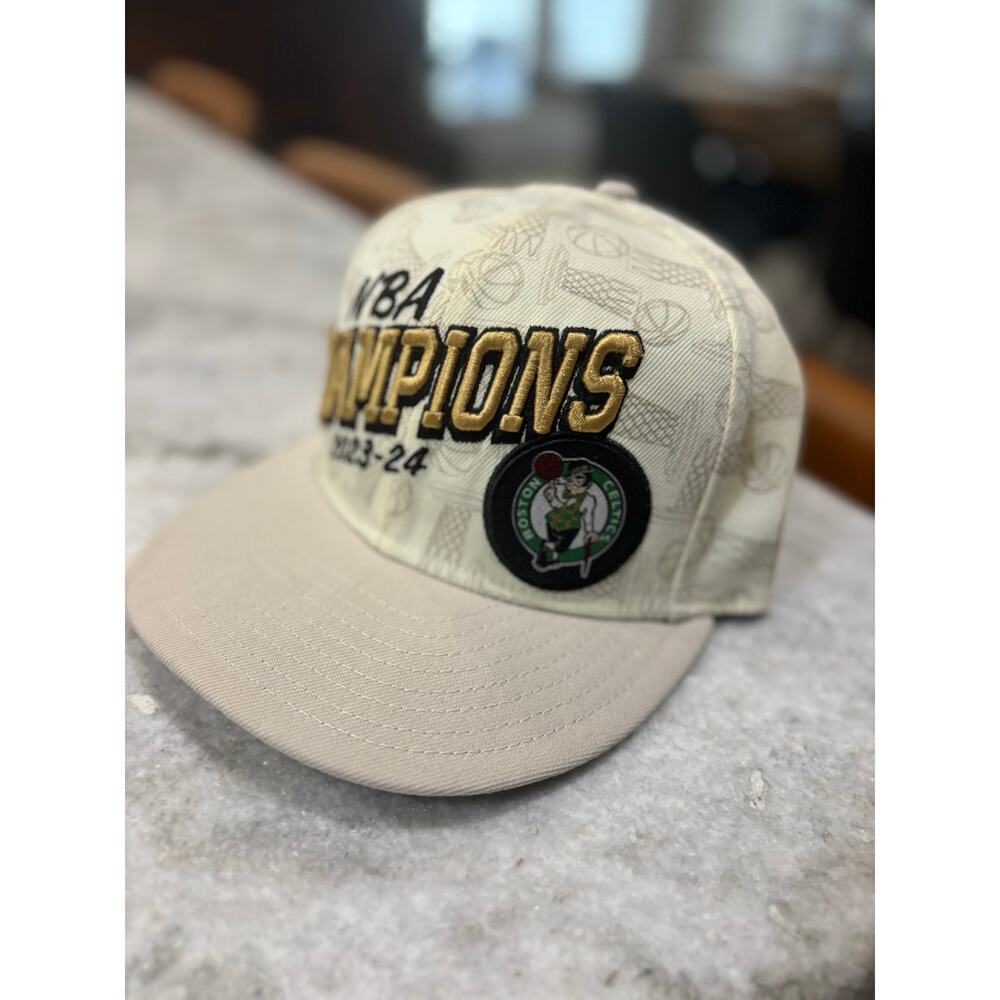 New Era Boston Celtics 2023-24 NBA Champions‎ Snapback Hat Beige Script OSFM